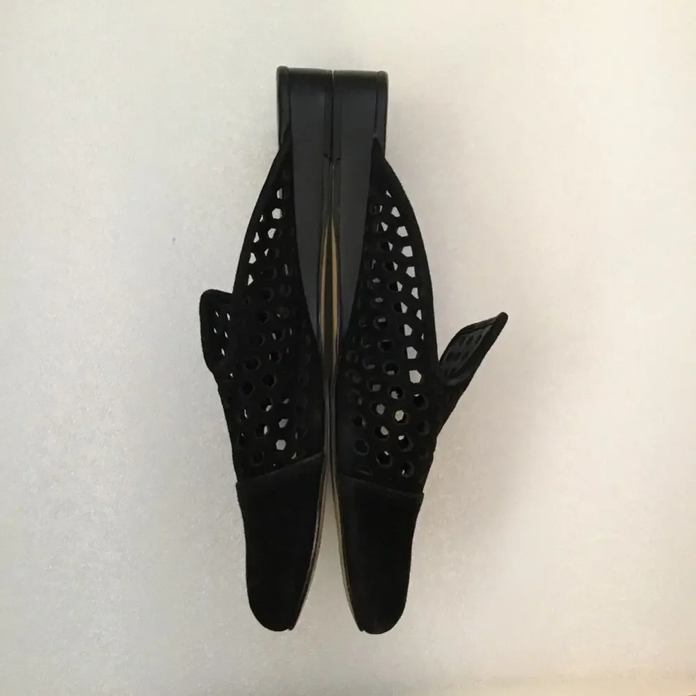 Saks Fifth Slide On Leather Black Flats - Picture 3 of 6